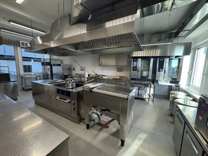progettazione-e-realizzazione-cucine-industriali-e-attrezzature-per-la-ristorazione