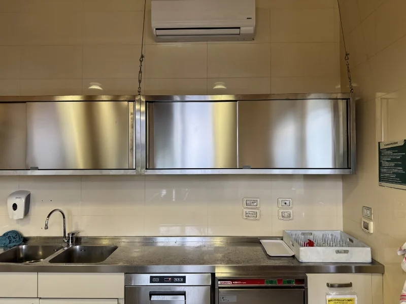 realizzazione-pensili-per-scuola-dell-infanzia-di-modena